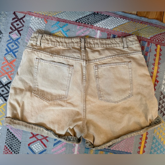 Women's Boheme Goods Tan Denim Shorts - Picture 3 of 4